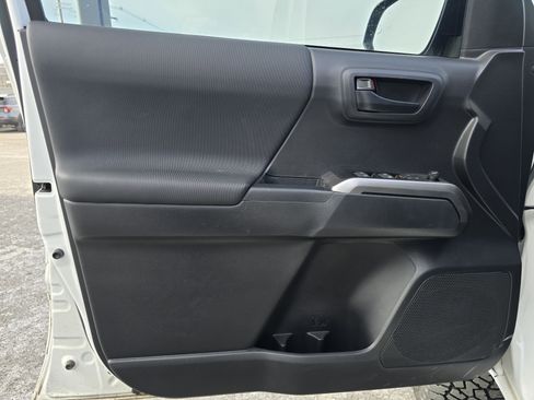 Used 2023 Toyota Tacoma 4x4 Double Cab image 15