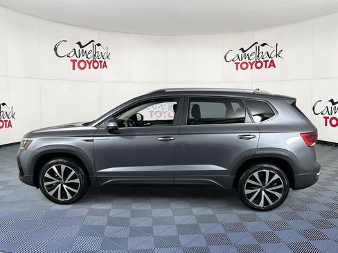 Used 2024 Volkswagen Taos SE image 5