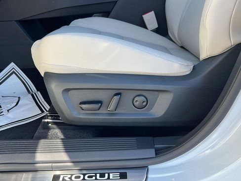 New 2026 Nissan Rogue SV image 27