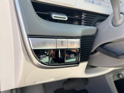 Used 2024 Hyundai Ioniq 5 Limited image 14