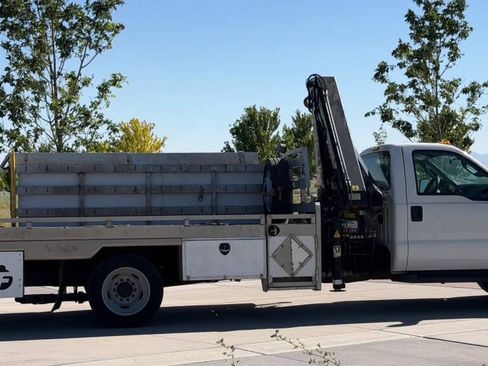 Used 2016 Ford F550 4x4 Regular Cab Super Duty image 4