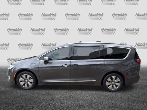 Used 2018 Chrysler Pacifica Limited w/ Advanced Safetytec Group image 7