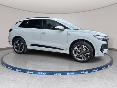 Certified 2023 Audi Q4 e-tron Premium Plus w/ Premium Plus AWD/4WD image 5