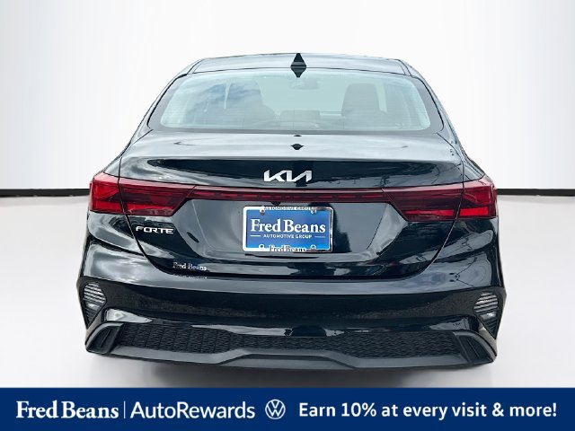 Used 2023 Kia Forte LXS FWD image 7
