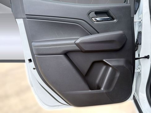 Used 2024 Chevrolet Colorado LT w/ LT Convenience Package AWD/4WD image 24