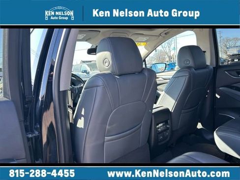 Used 2021 Buick Enclave Essence w/ Sound and Sites Package image 18