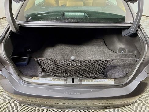 Certified 2025 Lexus ES 300h w/ Premium Package image 27