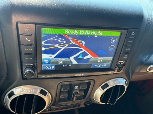 Used 2011 Jeep Wrangler Unlimited Sahara w/ Dual Top Group AWD/4WD image 17