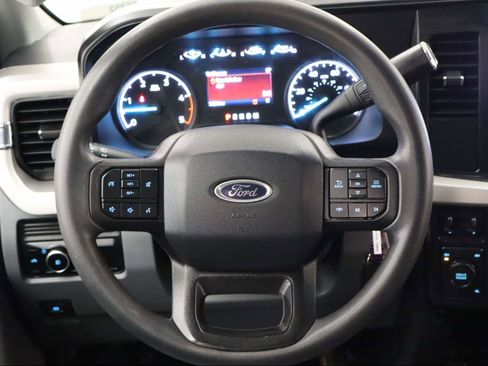 Used 2024 Ford F250 XLT image 13