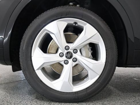 Used 2025 Audi Q5 2.0T Premium Plus w/ Premium Plus Package image 5