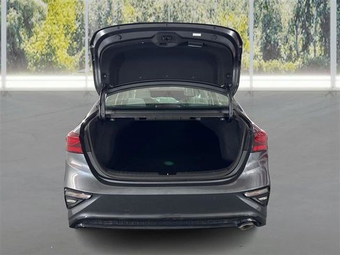 Used 2020 Kia Forte LXS image 12