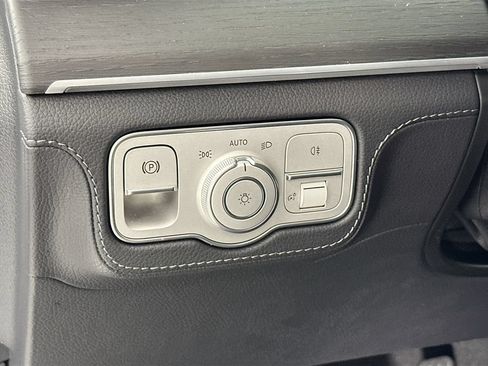 Certified 2024 Mercedes-Benz GLE 450 4MATIC image 10