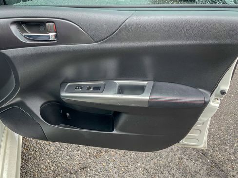 Used 2014 Subaru Impreza WRX Hatchback image 32