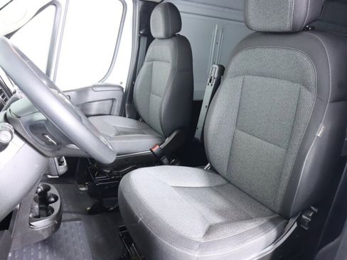 Used 2023 RAM ProMaster 2500 image 27
