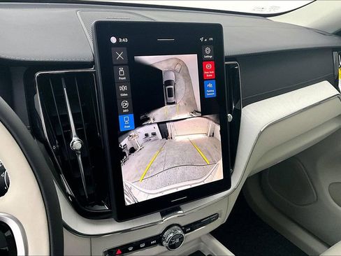 New 2026 Volvo XC60 B5 Ultra w/ Protection Package Premier image 25