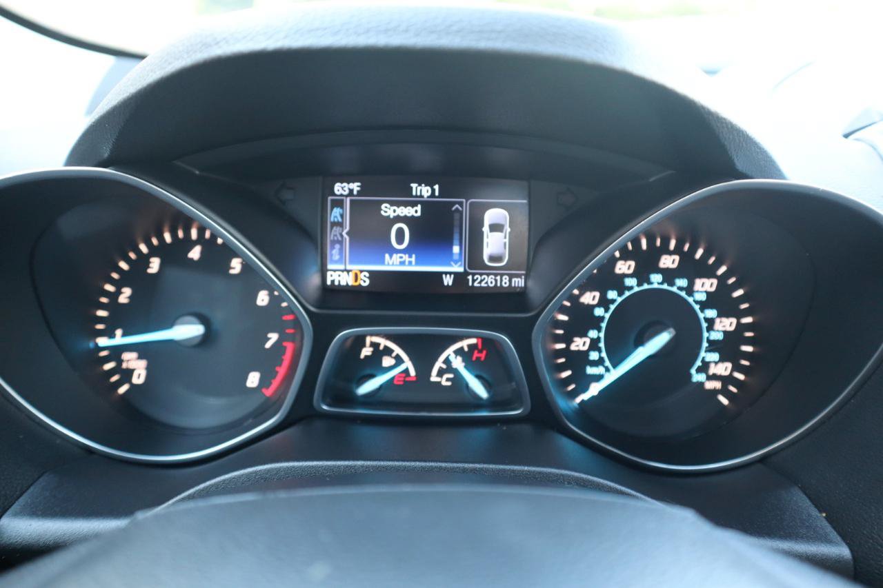 Used 2015 Ford Escape Titanium AWD/4WD image 22