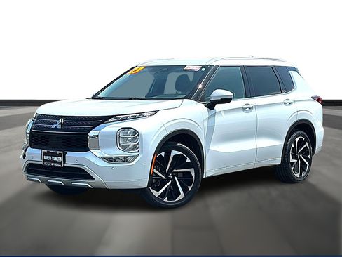 Used 2023 Mitsubishi Outlander SEL FWD image 1