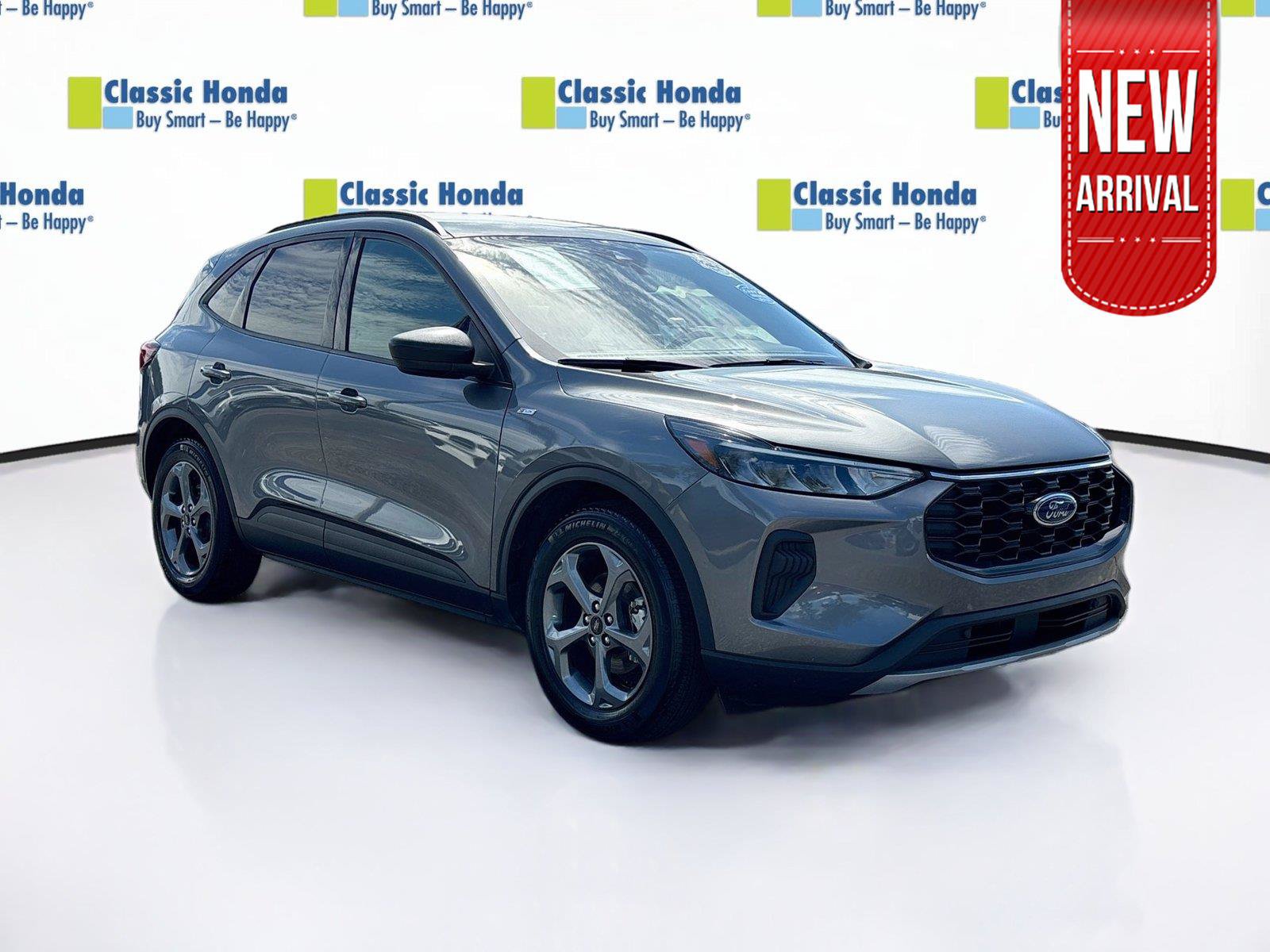 Used 2025 Ford Escape ST-Line FWD image 1