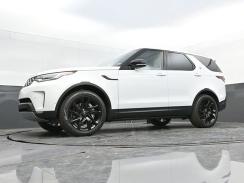 New 2025 Land Rover Discovery S AWD/4WD image 39