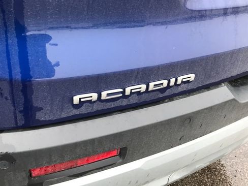 Used 2023 GMC Acadia SLE w/ Driver Convenience Package image 6