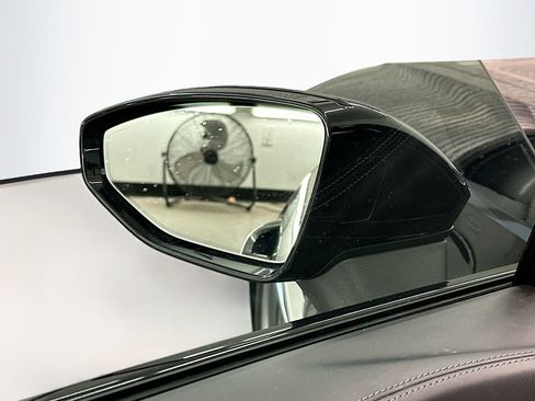 Used 2022 Audi e-tron GT Premium Plus image 16