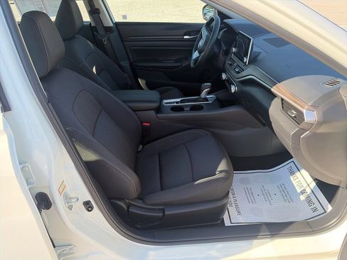 Used 2025 Nissan Altima 2.5 SV AWD/4WD image 40