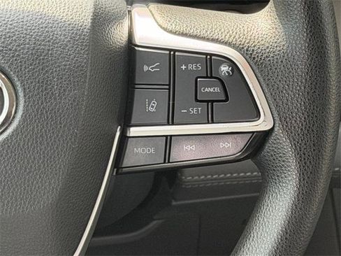 Certified 2021 Toyota Sienna LE image 13