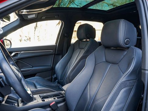 Used 2021 Audi Q3 2.0T Premium Plus w/ Premium Plus Package image 14