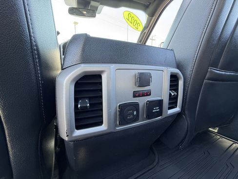 Used 2022 Ford F250 Lariat w/ Black Appearance Package AWD/4WD image 26