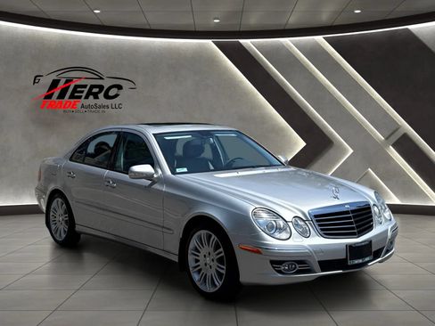 Used 2008 Mercedes-Benz E 350 Sedan image 1