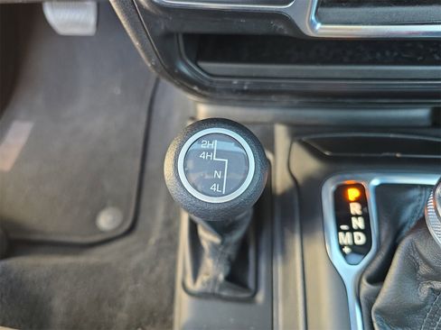 Used 2021 Jeep Wrangler Sport image 18