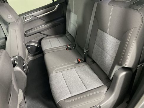 New 2025 GMC Acadia Elevation image 25