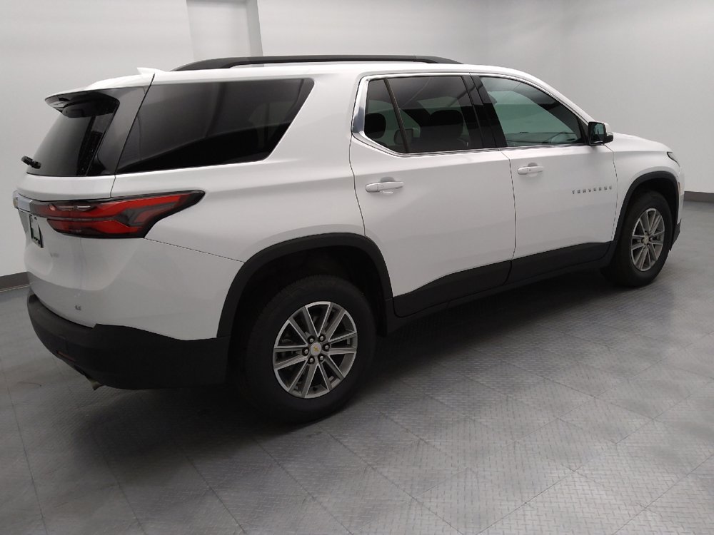 Used 2023 Chevrolet Traverse LT FWD image 10