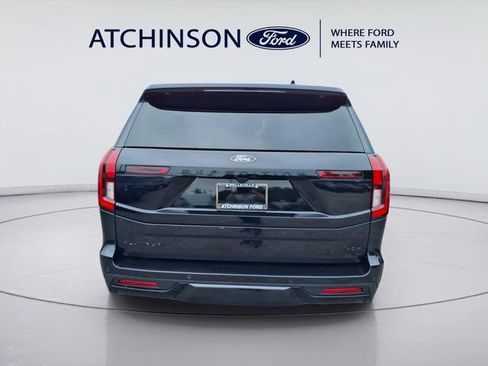 Used 2025 Ford Expedition Max Platinum w/ Stealth Appearance Package AWD/4WD image 5