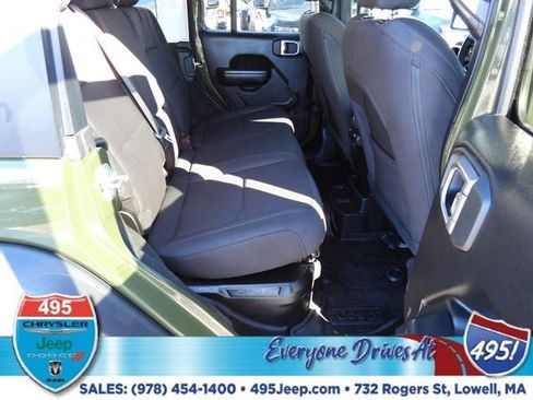 Used 2023 Jeep Wrangler Unlimited w/ Cold Weather Group AWD/4WD image 11