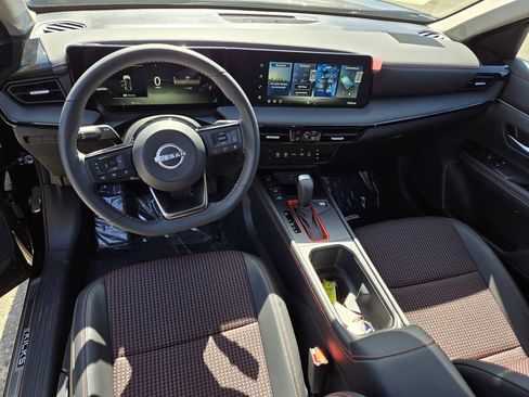 New 2026 Nissan Kicks SR w/ Illumination Package AWD/4WD image 14