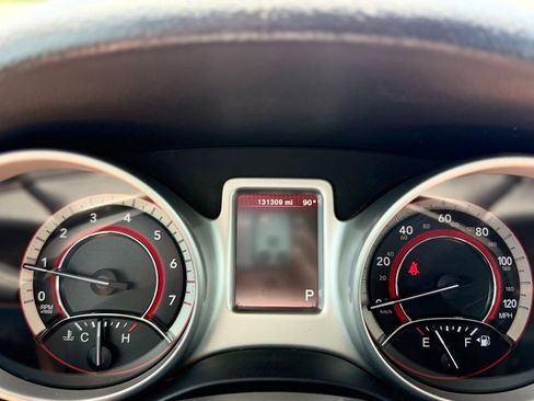 Used 2018 Dodge Journey SE w/ Blacktop Package FWD image 30