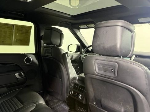 Used 2023 Land Rover Discovery HSE R-Dynamic AWD/4WD image 28