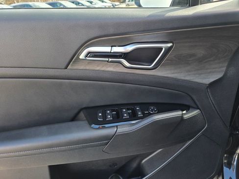 Certified 2025 Kia Sportage X-Line image 30