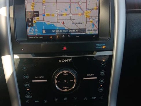 Used 2013 Ford Edge Limited w/ Driver Entry Pkg image 3