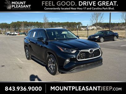 Used 2022 Toyota Highlander XLE