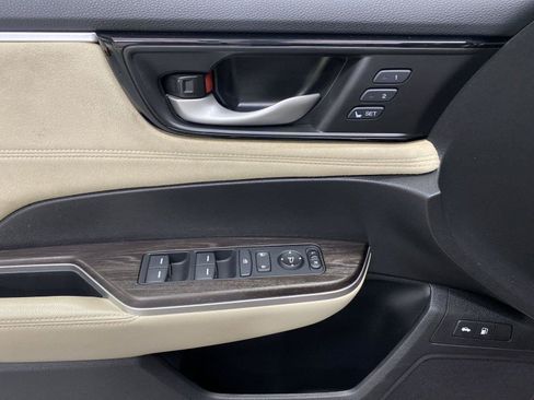 Used 2018 Honda Clarity Touring image 19