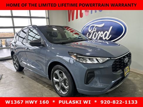 Used 2023 Ford Escape ST-Line w/ Tech Pack #1 AWD/4WD image 3