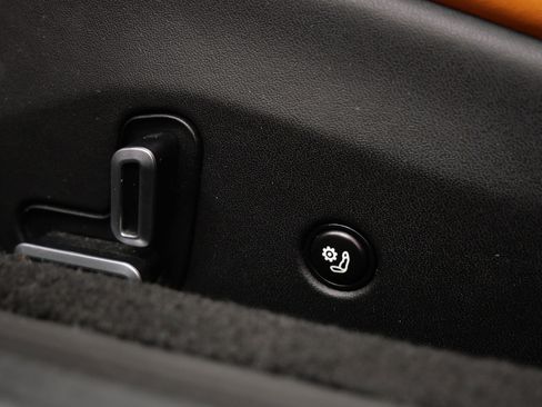 Used 2019 Ferrari Portofino image 35