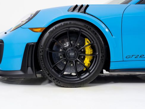 Used 2018 Porsche 911 GT2 RS image 9