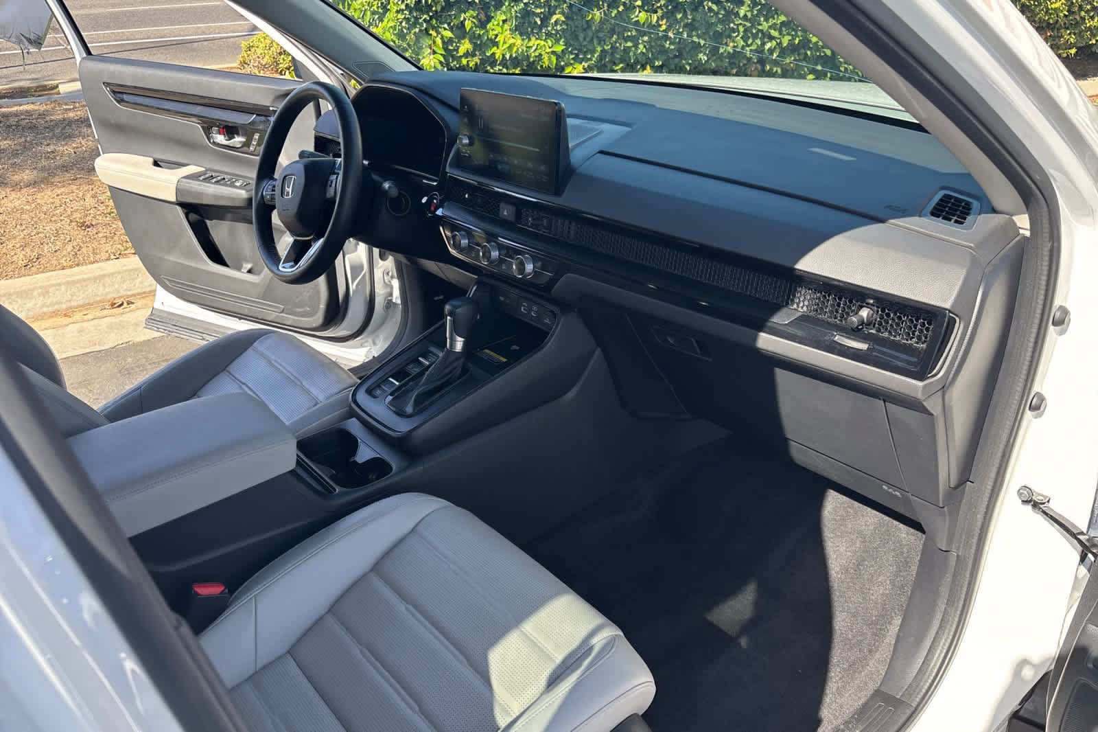 Used 2024 Honda CR-V EX-L image 17