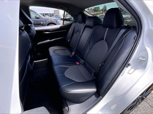 Used 2021 Toyota Camry SE AWD/4WD image 25