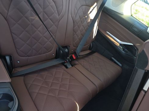 Used 2026 BMW X7 xDrive40i image 11