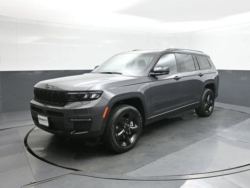 New 2025 Jeep Grand Cherokee L Limited w/ Black Appearance Package image 34