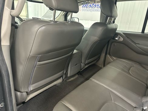 Used 2013 Nissan Frontier SL image 33